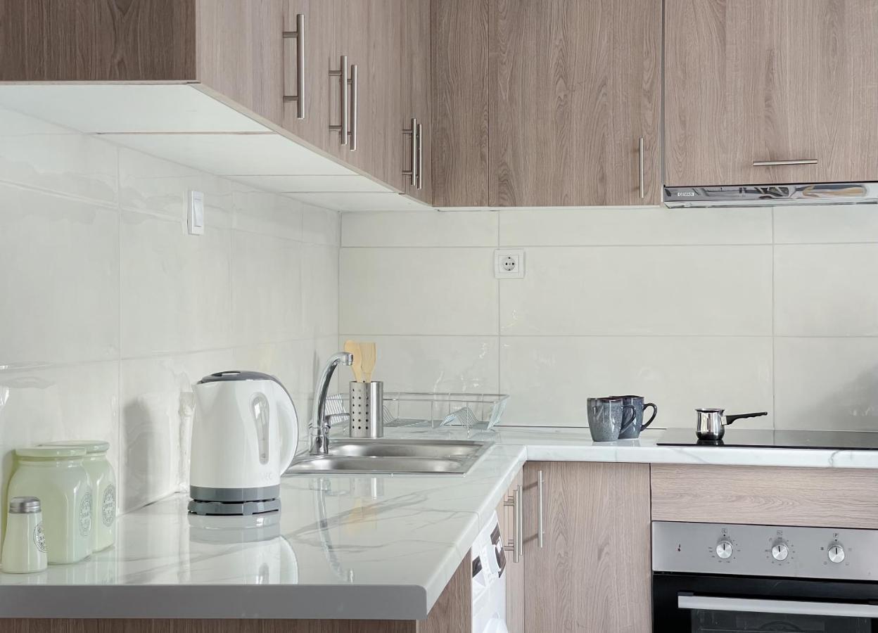 2-Bedroom Winter Apartment Афины Экстерьер фото